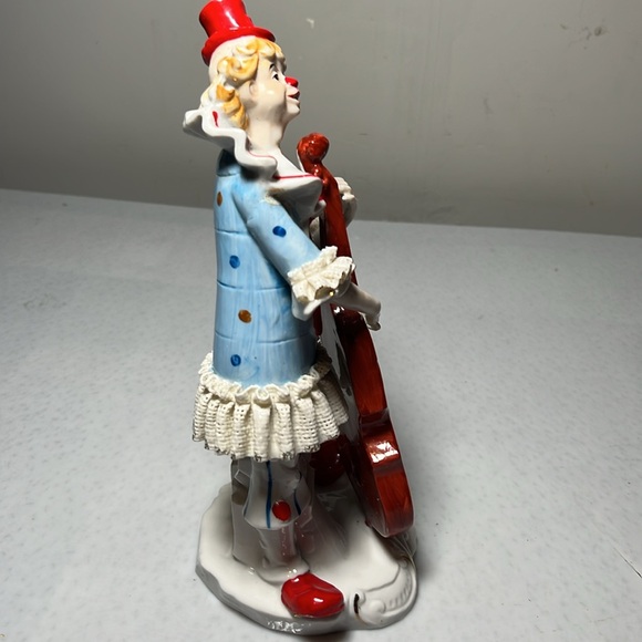 Vintage Ceramic Hand Painted Clown Figurine - Picture 4 of 8